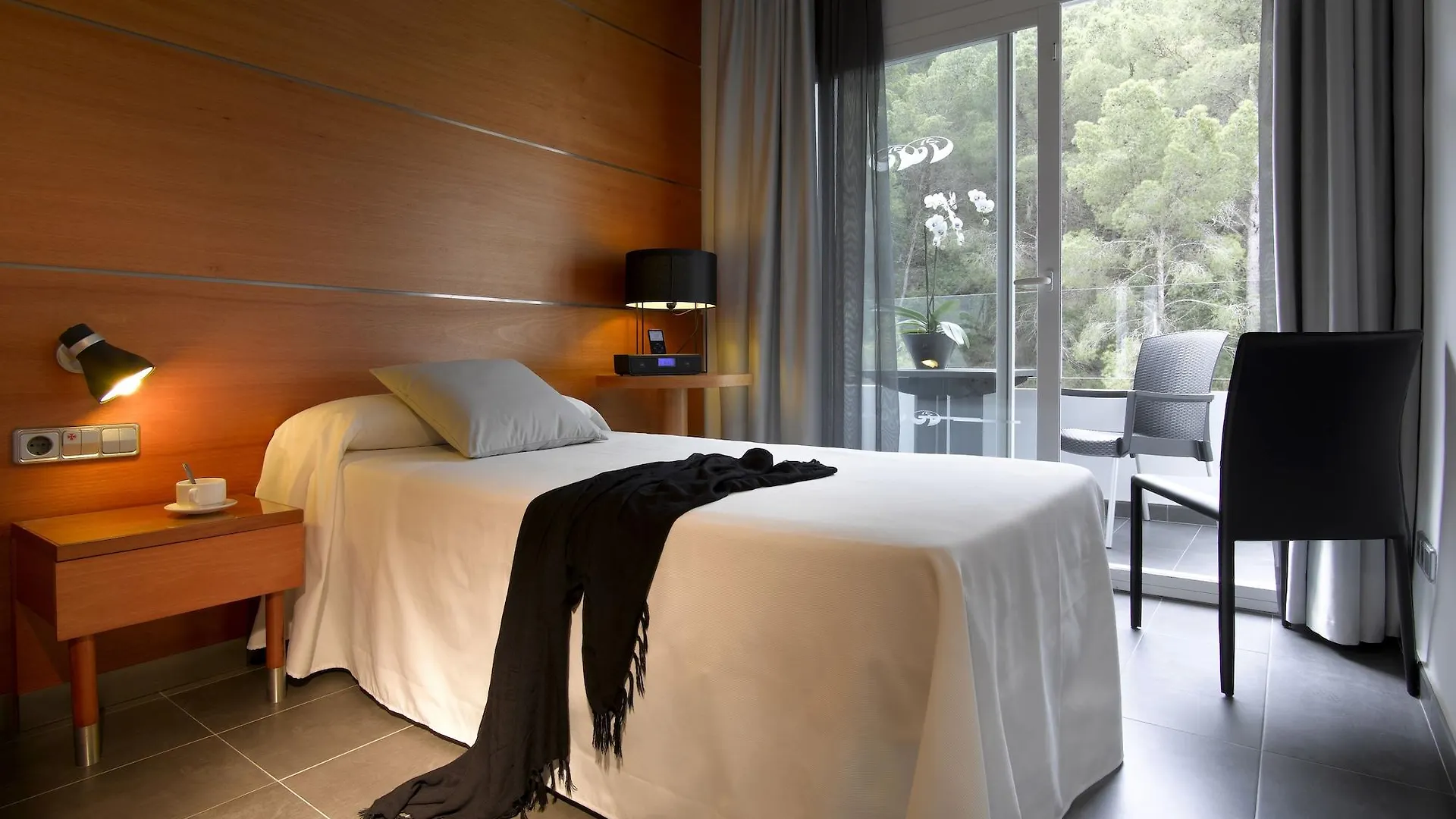 Palladium Hotel Cala Llonga - Adults Only